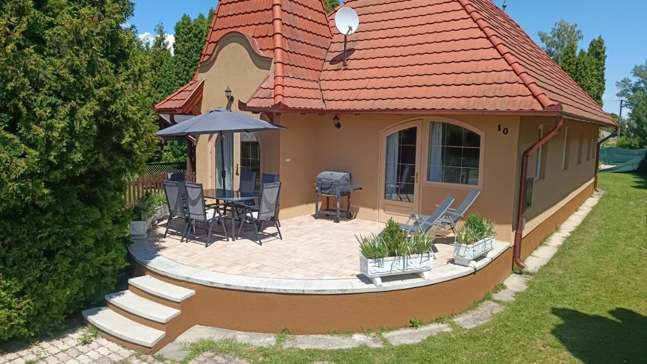 Vica Apartman Balatonberény エクステリア 写真