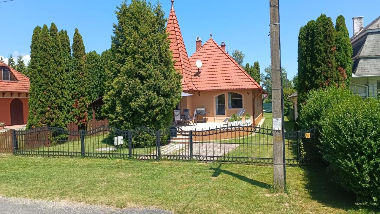 Vica Apartman Balatonberény エクステリア 写真