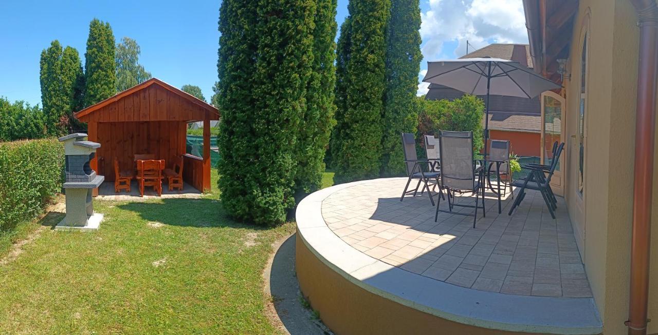 Vica Apartman Balatonberény エクステリア 写真